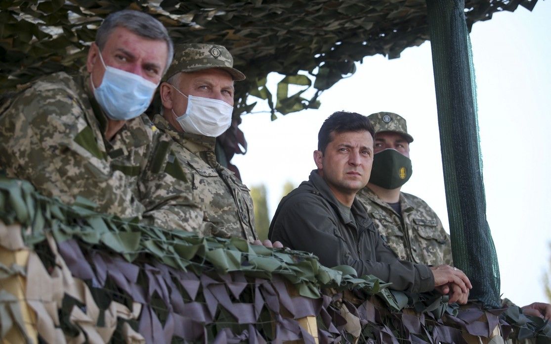 Міністр оборони Таран обурений скороченням витрат на армію під час війни