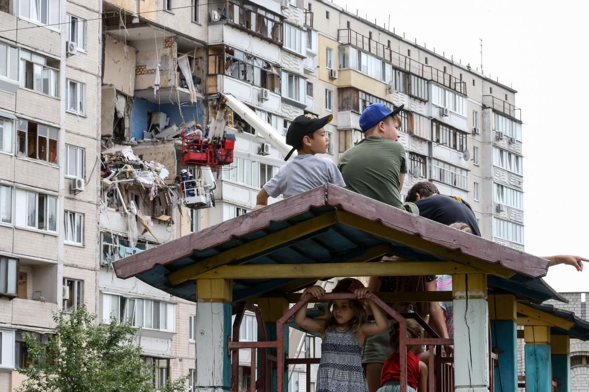 Вибух на Позняках: постраждалі скаржаться Зеленському на невирішені проблеми