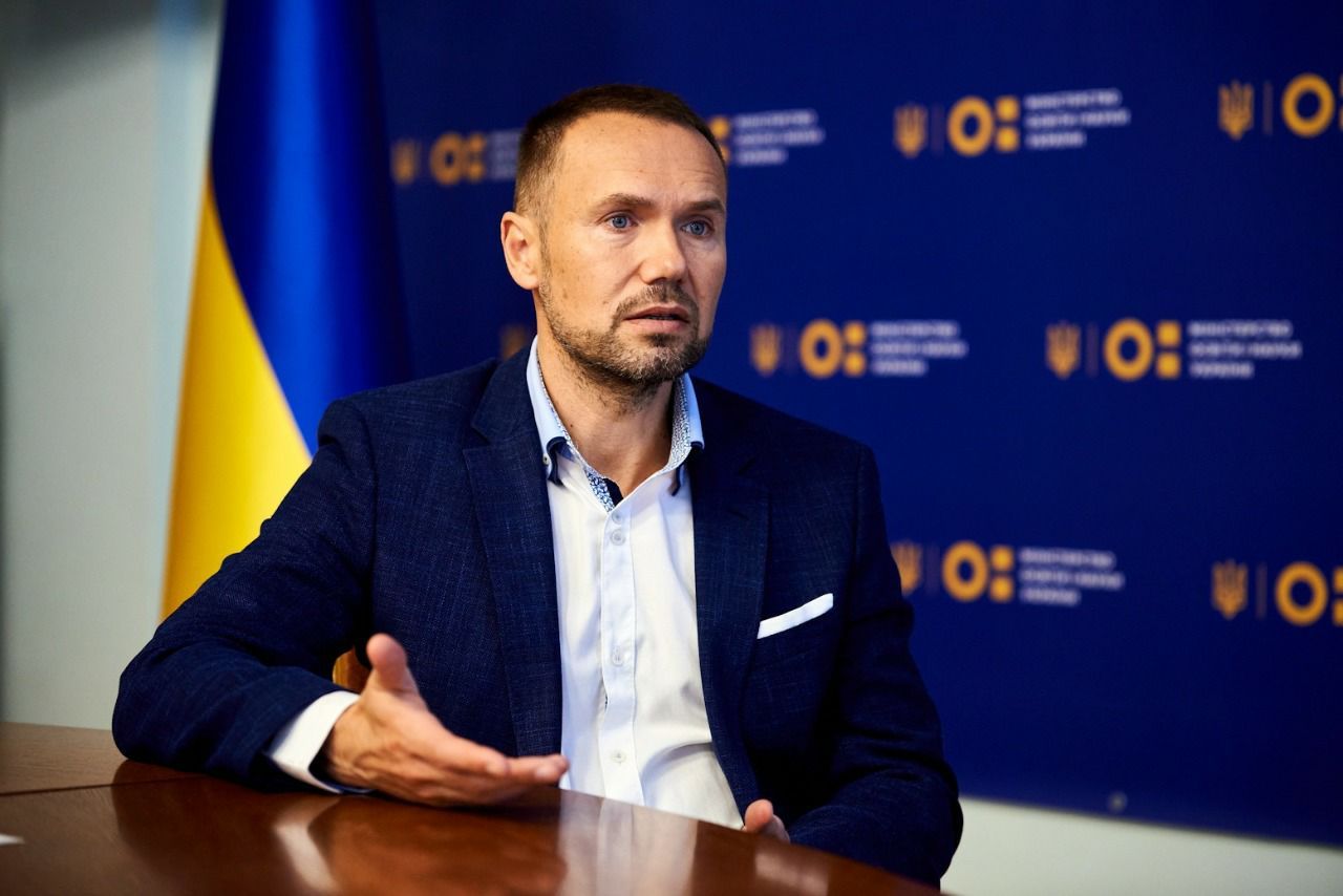 Шкарлет закликав перевести дітей на дистанційне навчання