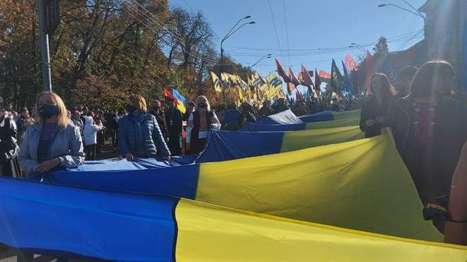 Марш УПА проходить у Києві фото, відео