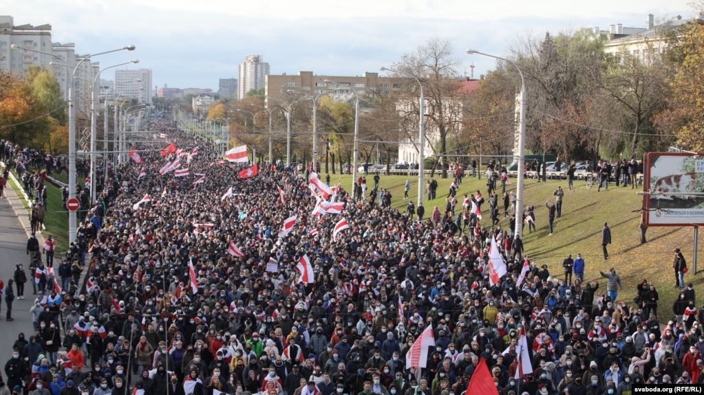 Партизанський марш у Мінську: затримано понад 200 учасників