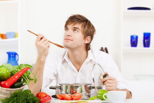 «Зброя» проти недуги — на тарілці: які продукти допоможуть зміцнити імунітет