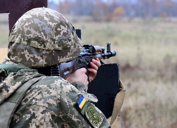 Бойовики порушили режим тиші під Водяним