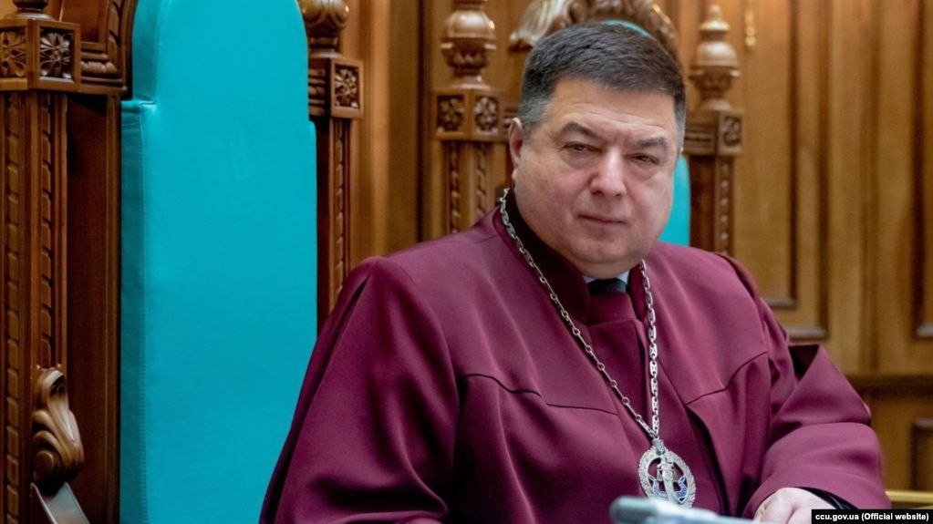 Голова КСУ Тупицький не задекларував землю у Криму