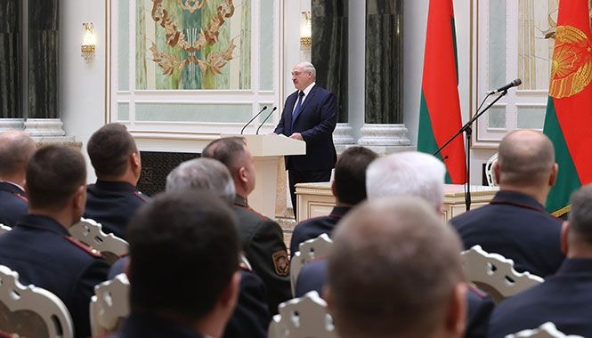 Лукашенко не тікатиме з Білорусі в разі зміни влади