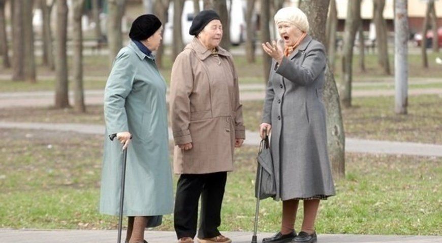 МОЗ пропонує ввести «час для людей 60+»