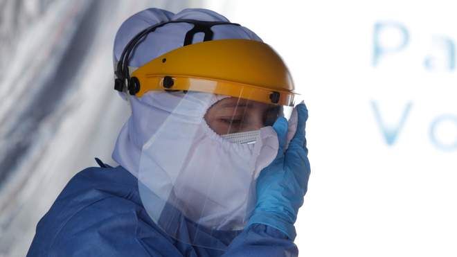 В Україні виявили майже 10 тис випадків зараження COVID-19
