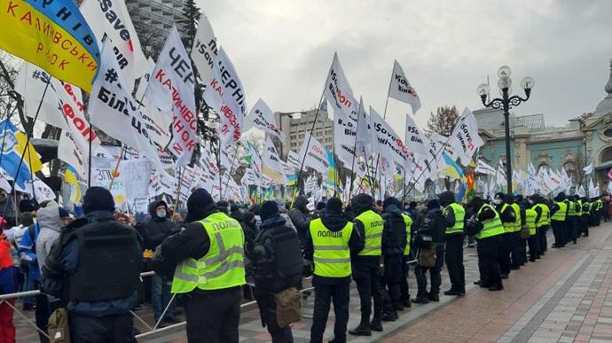 Посилений режим: чи стоятимуть підприємці під Радою до перемоги