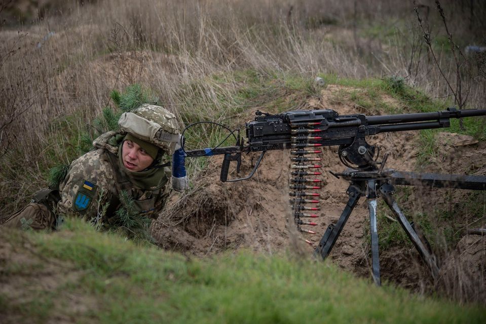 Під Водяним ворог гатив з мінометів і артилерії