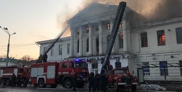 Пожежа в історичній будівлі Полтави: є загиблий