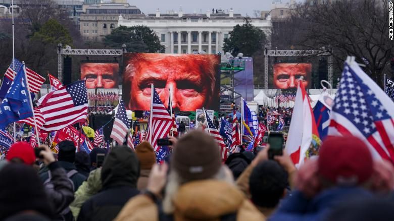 Twitter назавжди забанив аккаунт Дональда Трампа