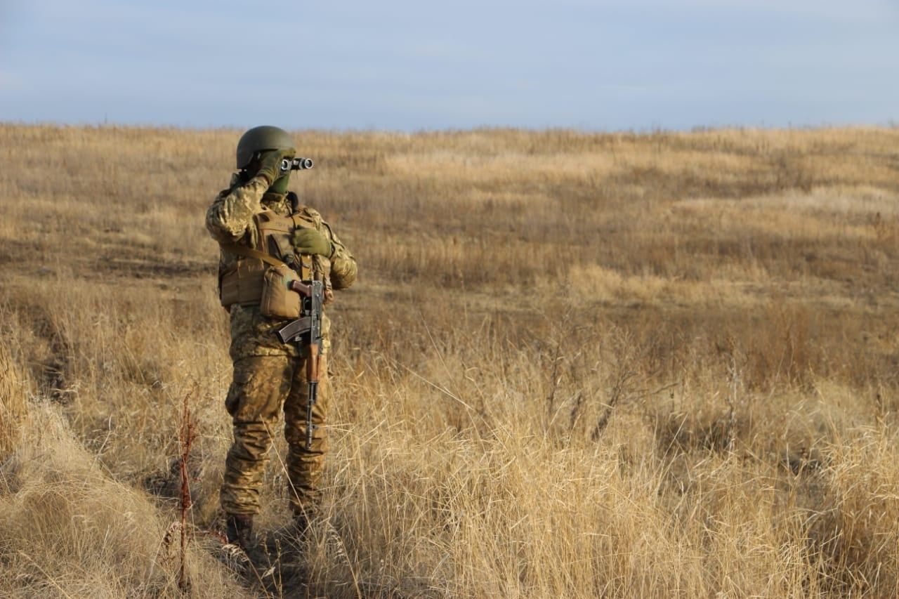 Під Авдіївкою окупанти гатили з гранатомета