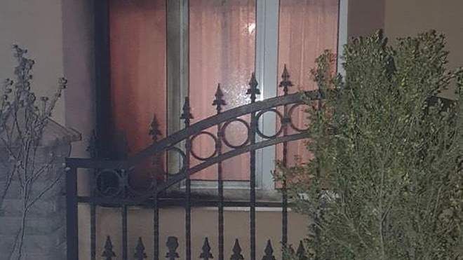 На Закарпатті у вікно церковного касира ПЦУ кинули «коктейль Молотова»