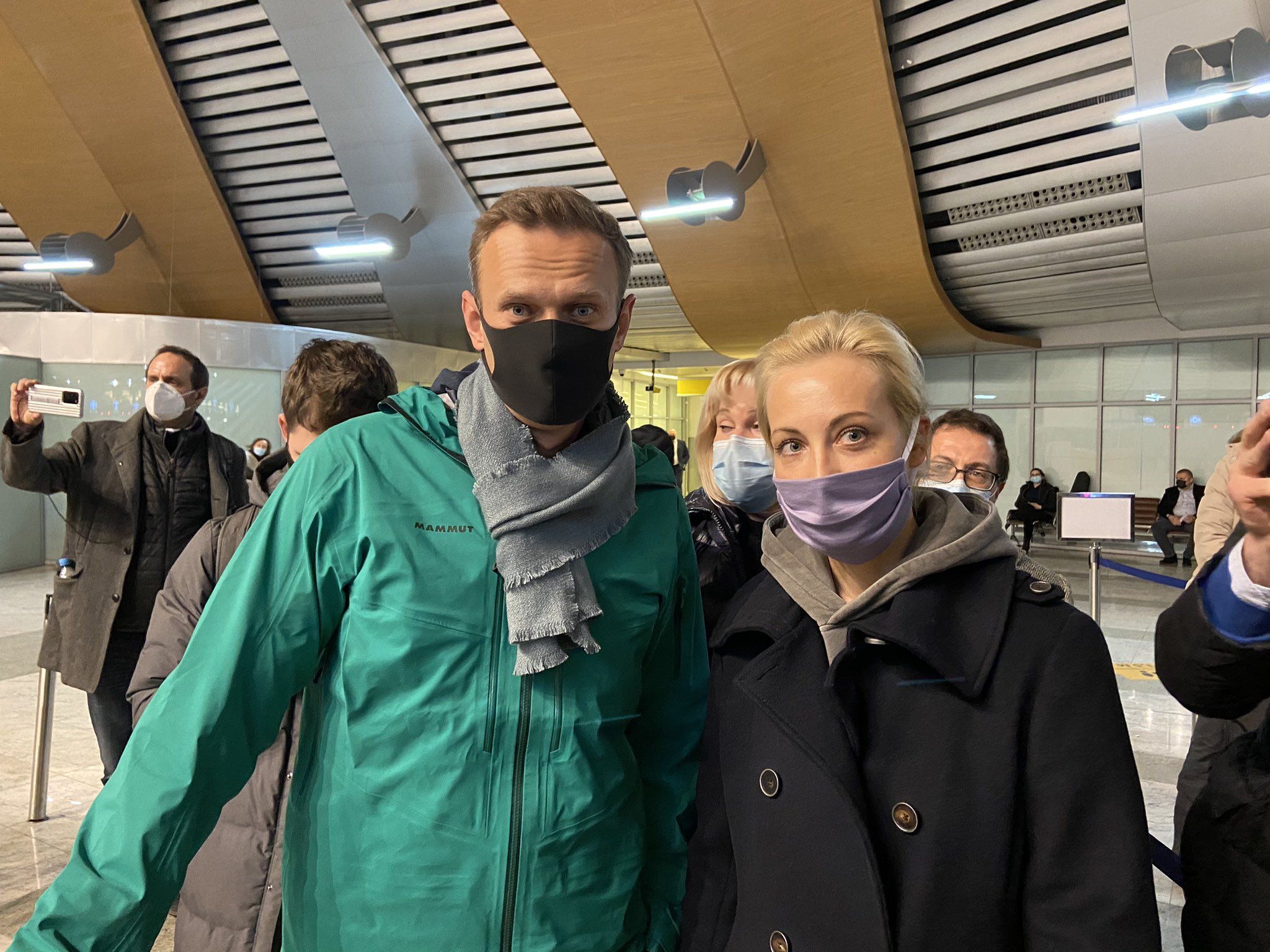 Навального затримали в аеропорту «Шереметьєво» і вивезли у невідомому напрямку