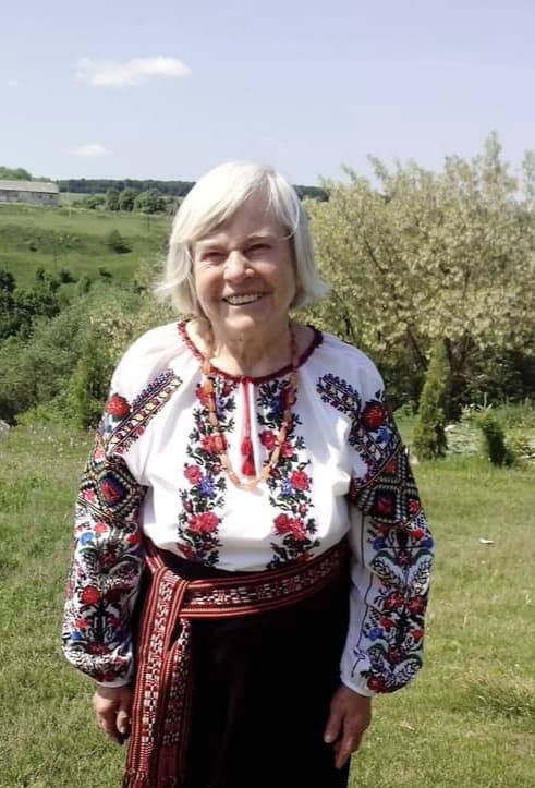 Королівська Вчителька: вітання Ганні Григорівні Прокопишин з 85-річчям від вдячної учениці