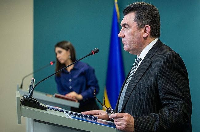 Порад Кремля «забули» спитати: Данилов відповів Патрушеву на закиди щодо мовного закону