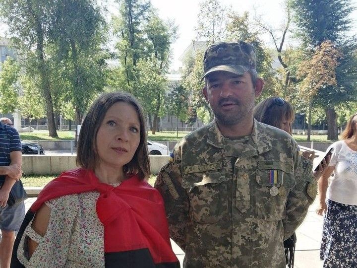 У Дніпрі батьки учнів вимагають звільнити вчительку з проукраїнською позицією