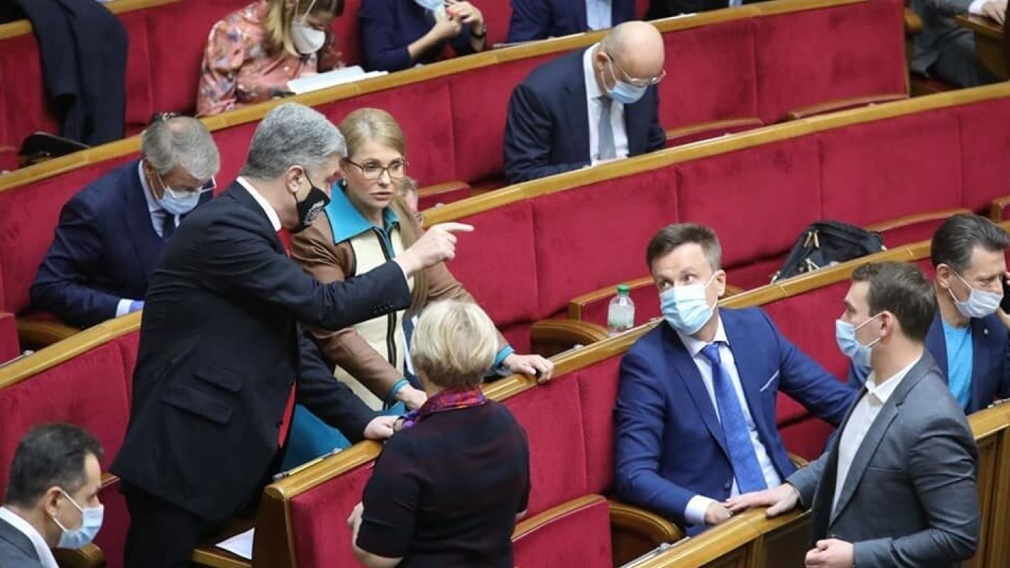 Арифметика з присмаком популiзму: чому Зе-влада хоче скоротити кількість депутатів Ради до 300