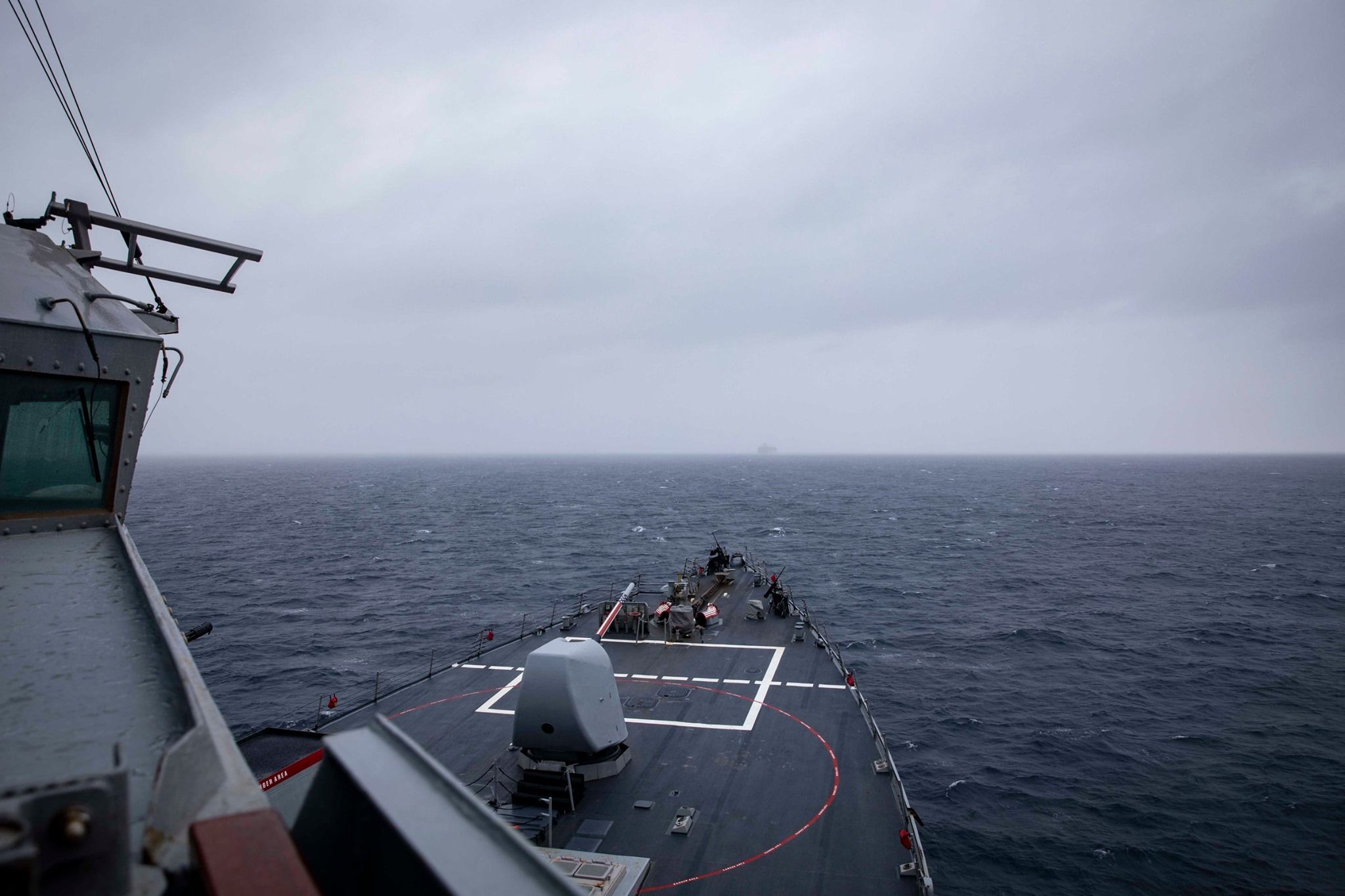 У Чорному морі провели спільні тренування кораблі України і США, фото
