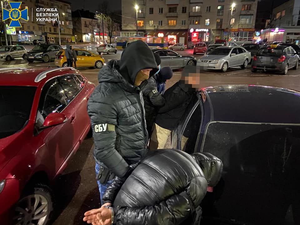 У Житомирі затримали банду рекетирів