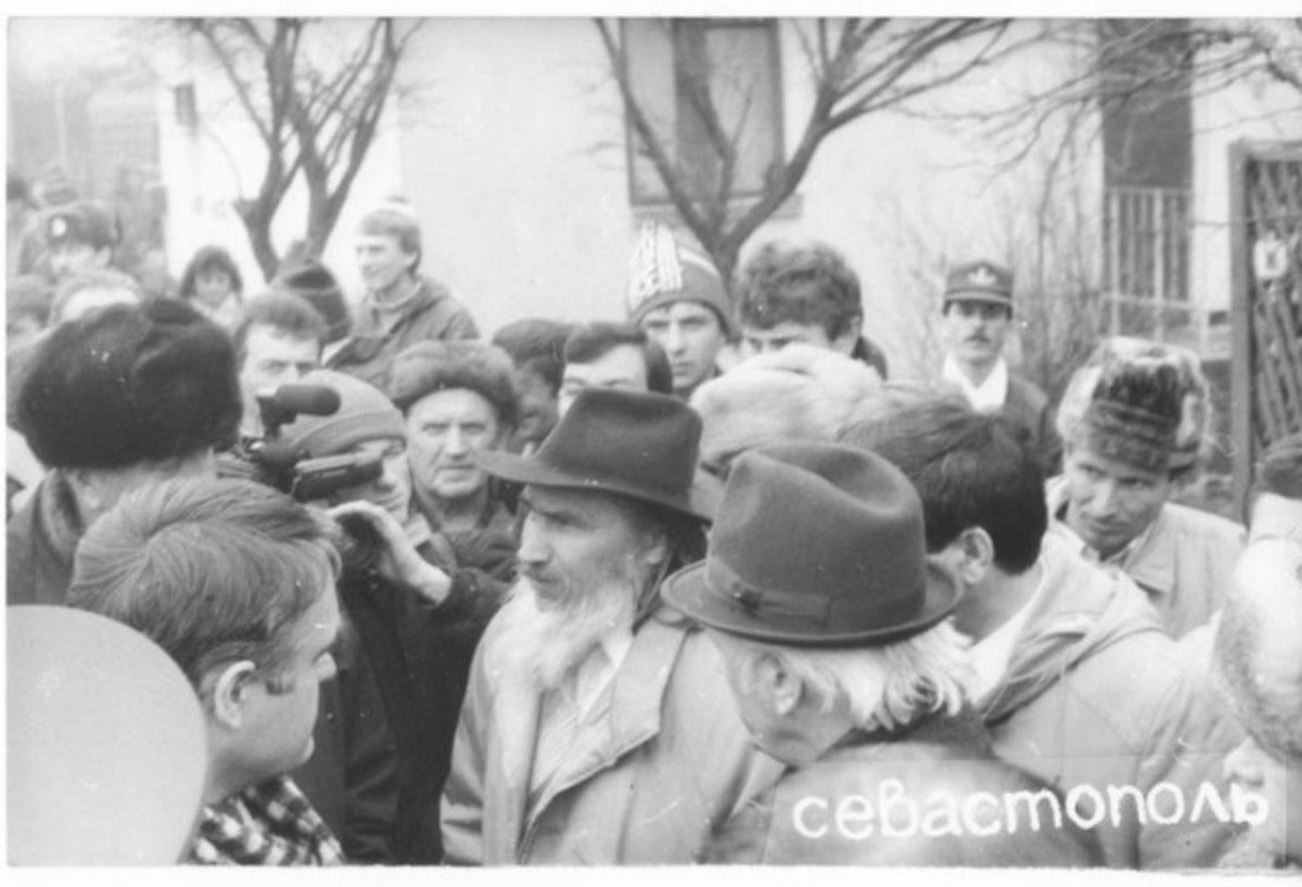 Ув'язнювали за прочитаний біля пам’ятника Шевченку вірш: пам'яті романтика опору Анатолія Лупиноса