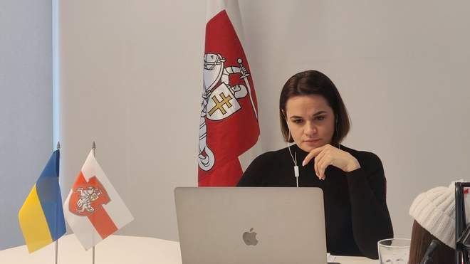 Тихановська просить керівництво України про зустріч: говорила частково українською
