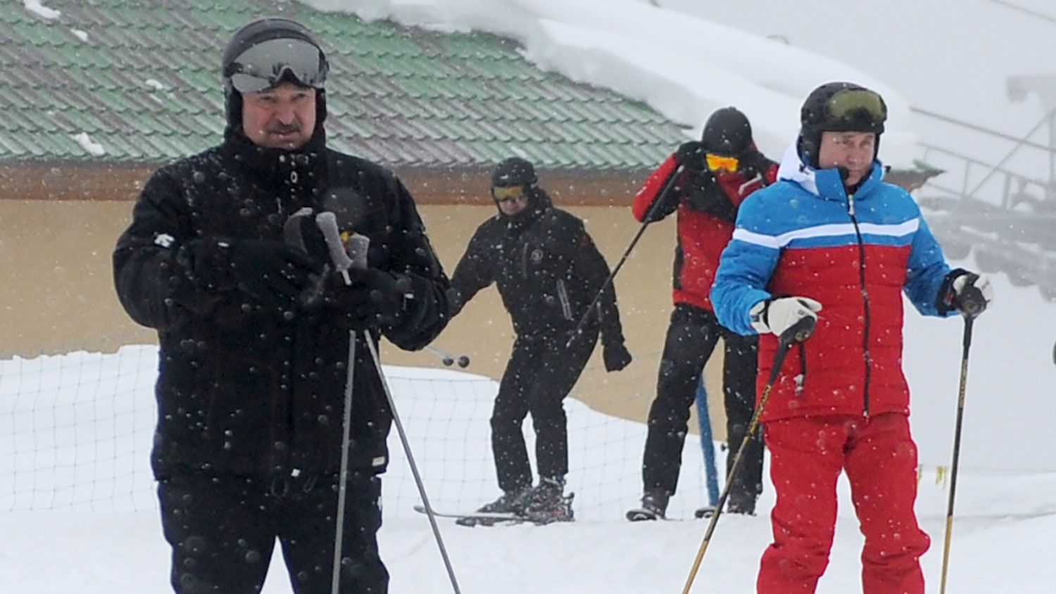 Васал поїхав до царя: Лукашенко з Путіним покаталися в Сочі на лижах