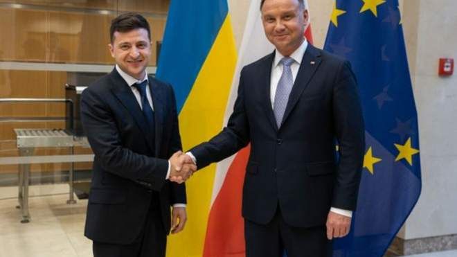 Дуда і Зеленський домовились протидіяти будівництву газогону Росії