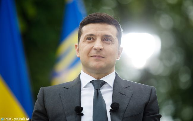 Час повертатися додому: Зеленський звернувся до жителів Криму російською