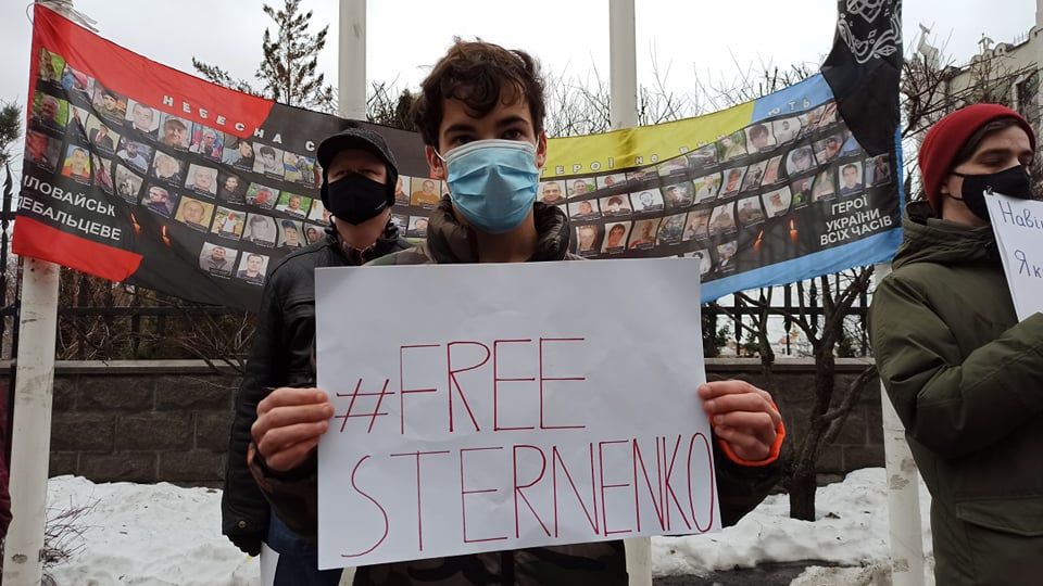Вирок Сергію Стерненку: тисячі людей вимагають справедливого суду для активіста