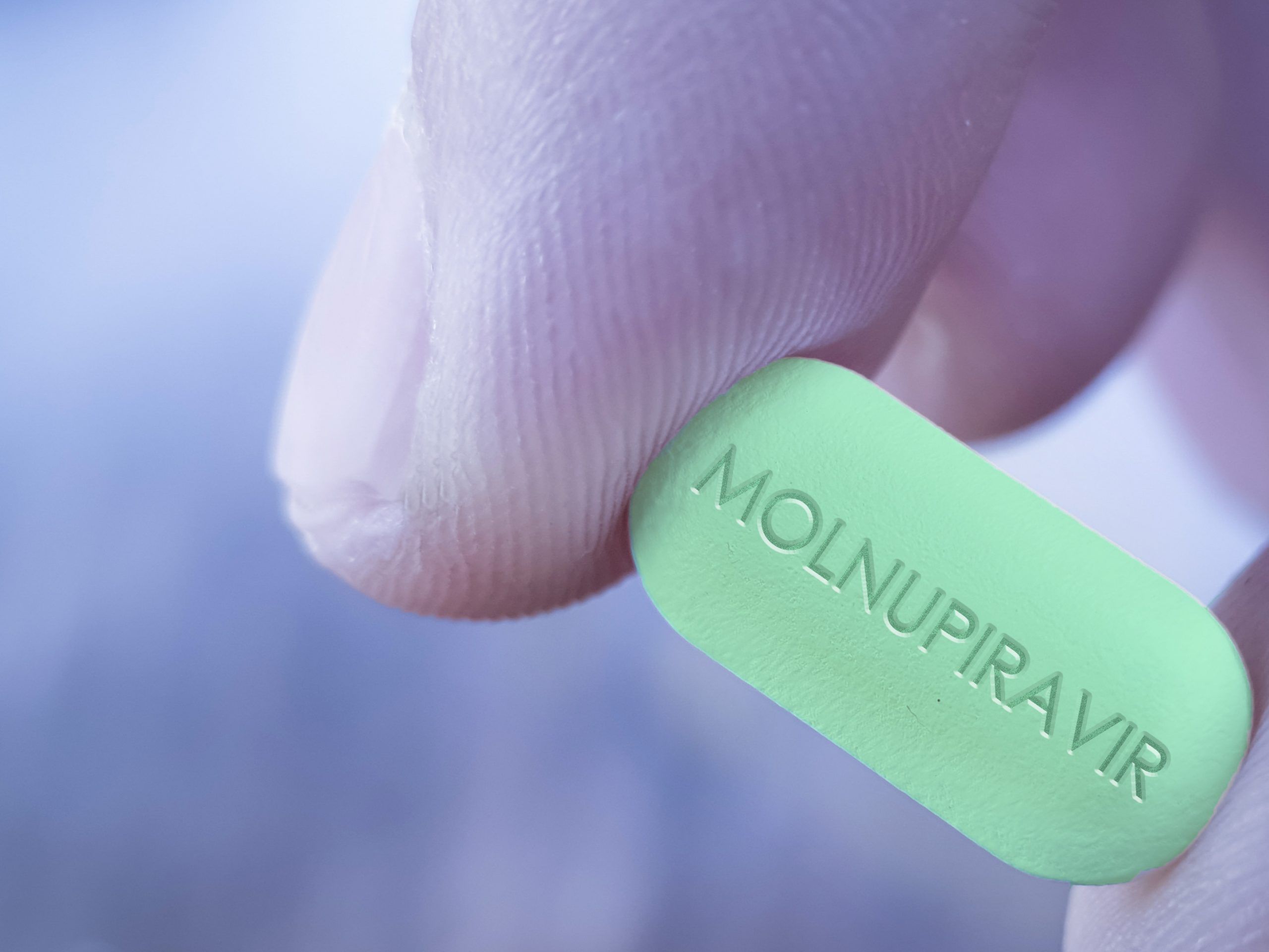 Коронавірус: у США тестують нові ліки Molnupiravir