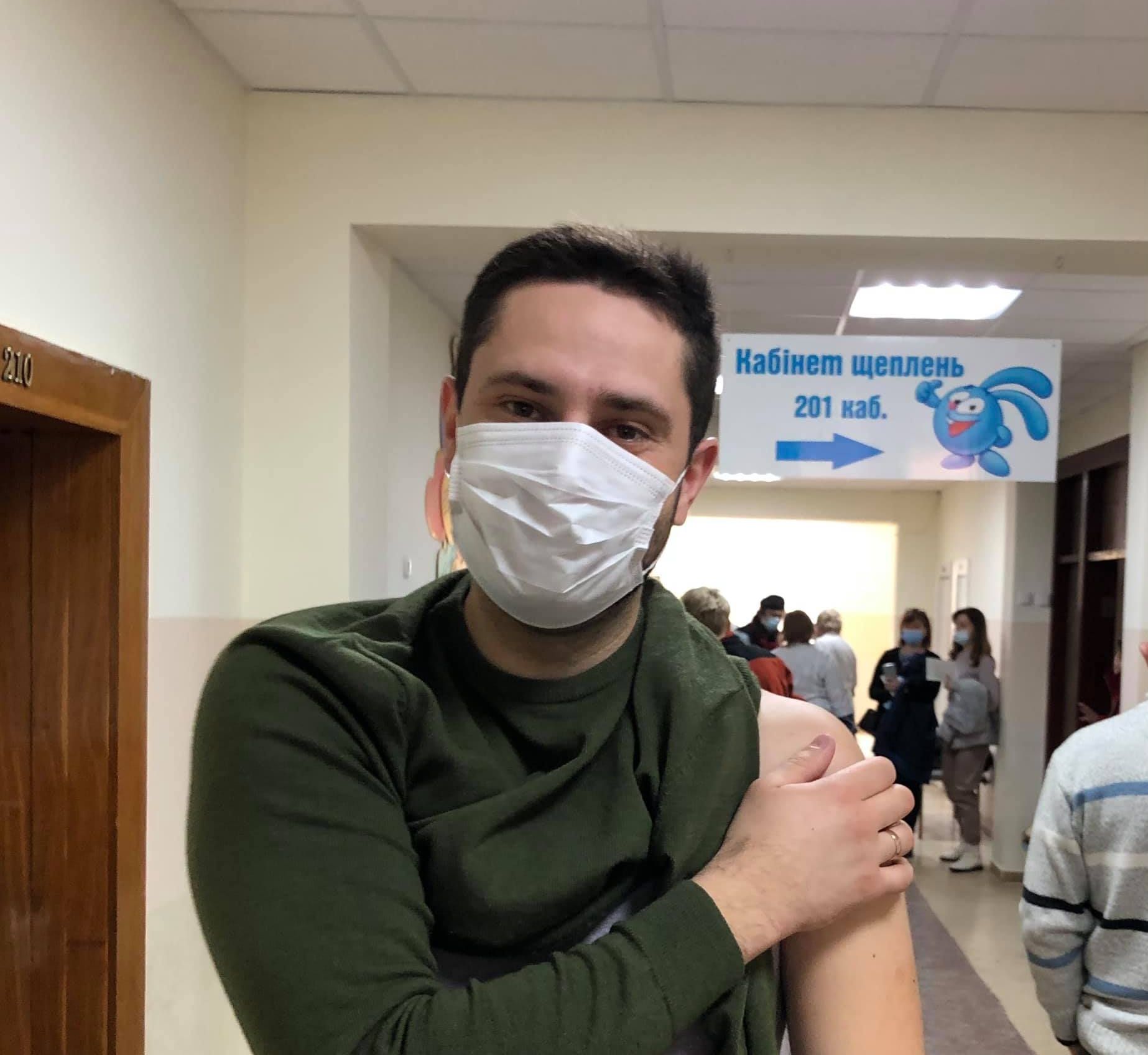 В Україні отримали перше щеплення 51 тисяча громадян
