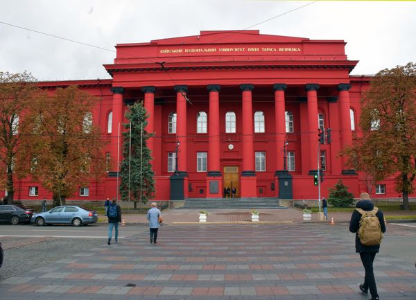 Виборчі пристрасті: Університет імені Шевченка не обрав ректора і після третього туру