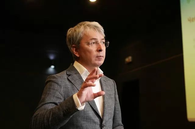 Локдаун у Києві: Ткаченко зажадав від Кличка сплатити компенсації культурному сектору