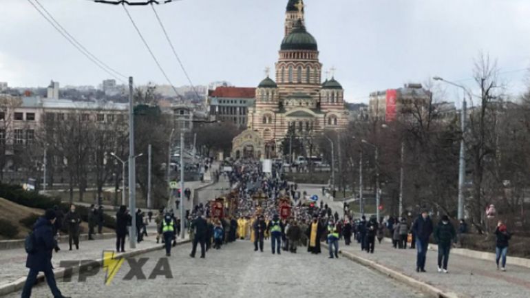 УПЦ МП вивела своїх прихильників на вулиці Харкова