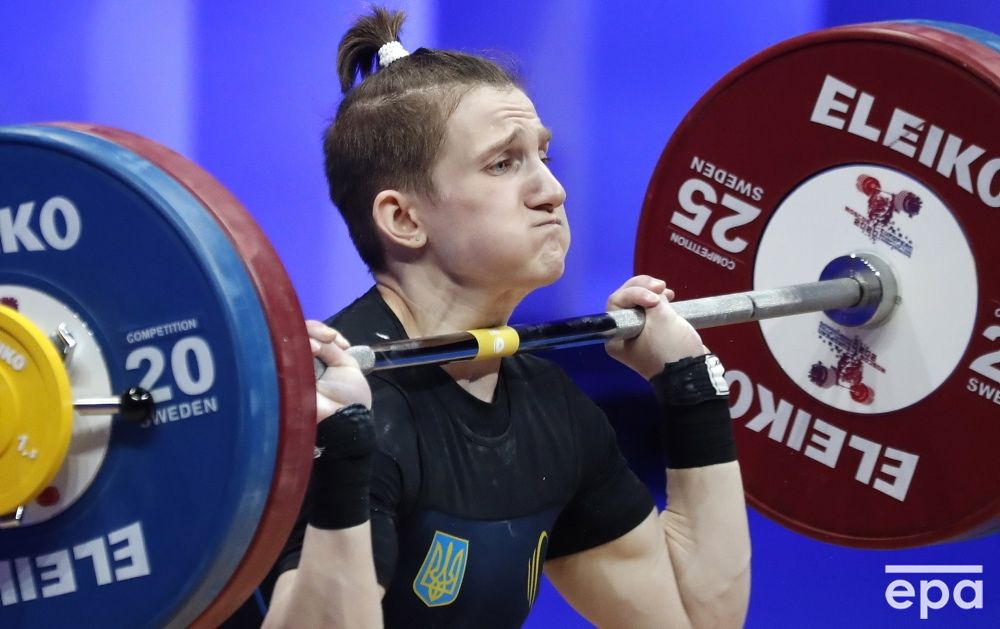 Двоє українських важкоатлетів вибороли нагороди на старті ЧЄ-2021 у Москві