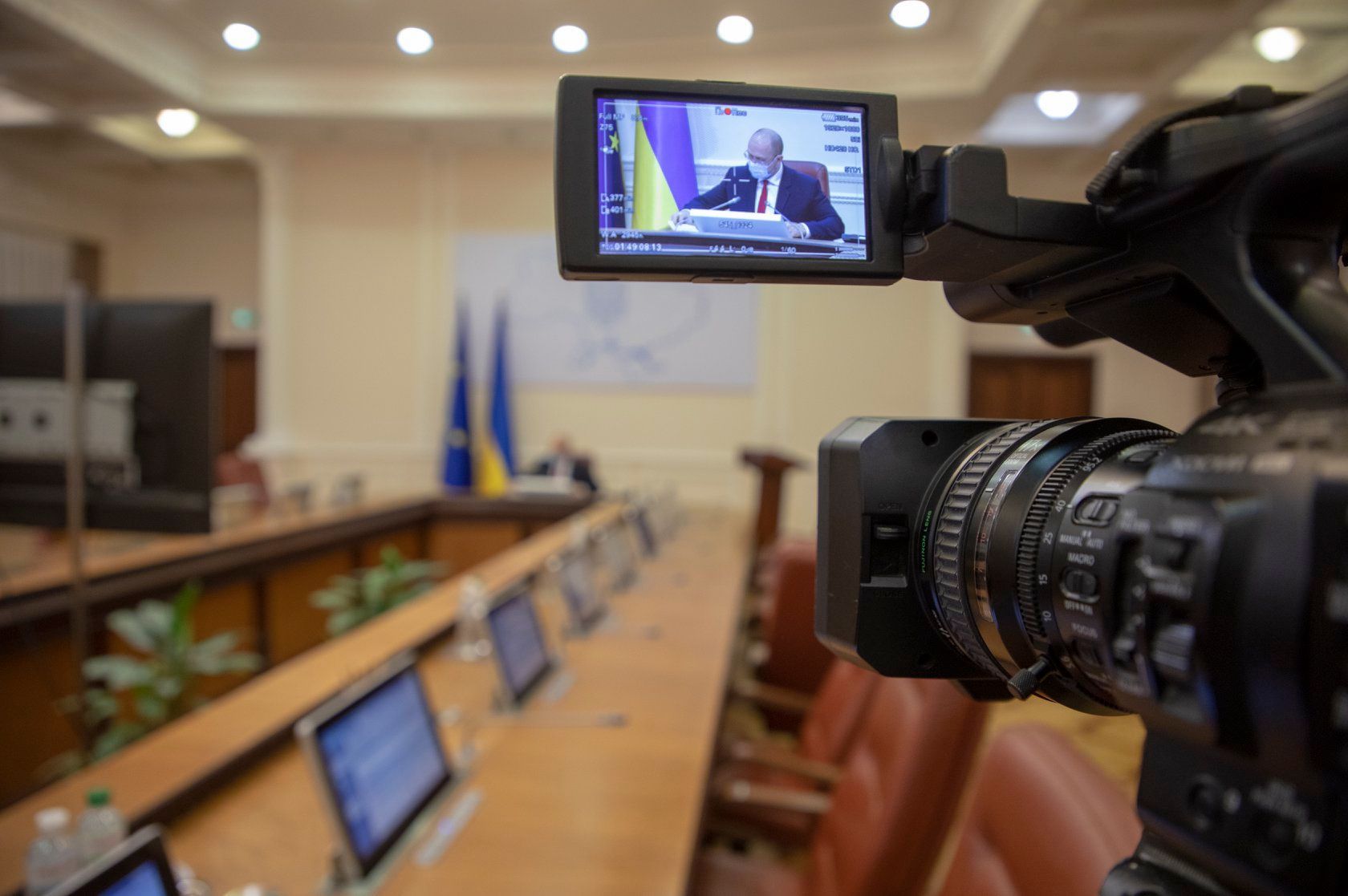 Шмигаль хоче запровадити накопичувальну пенсійну систему цього року