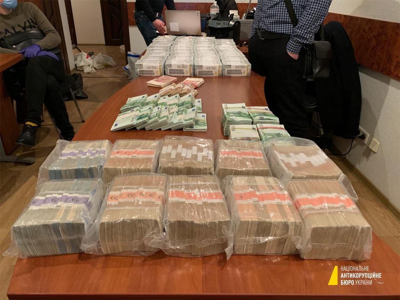 Брат голови ОАСК Вовка офіційно підозрюється у хабарництві