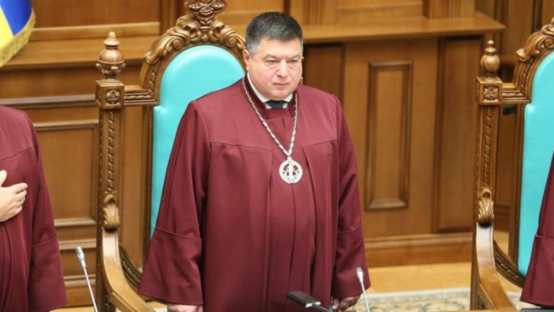 Тупицький скликає спецзасідання КСУ щодо свого звільнення