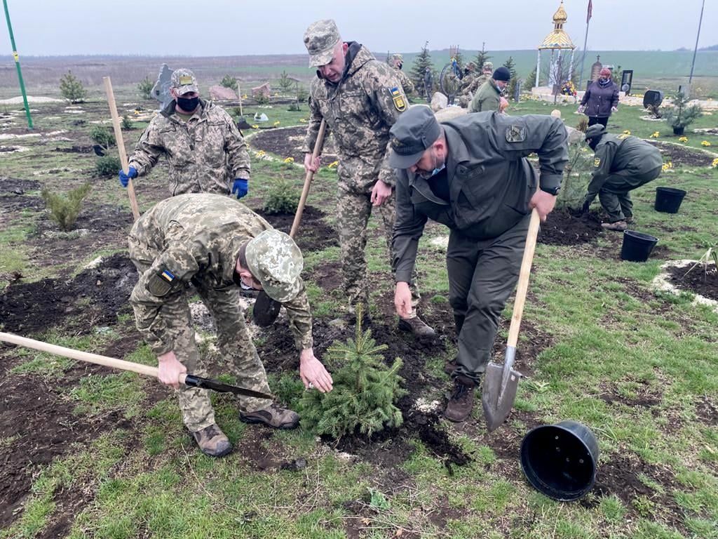На горі Карачун провели заходи з благоустрою