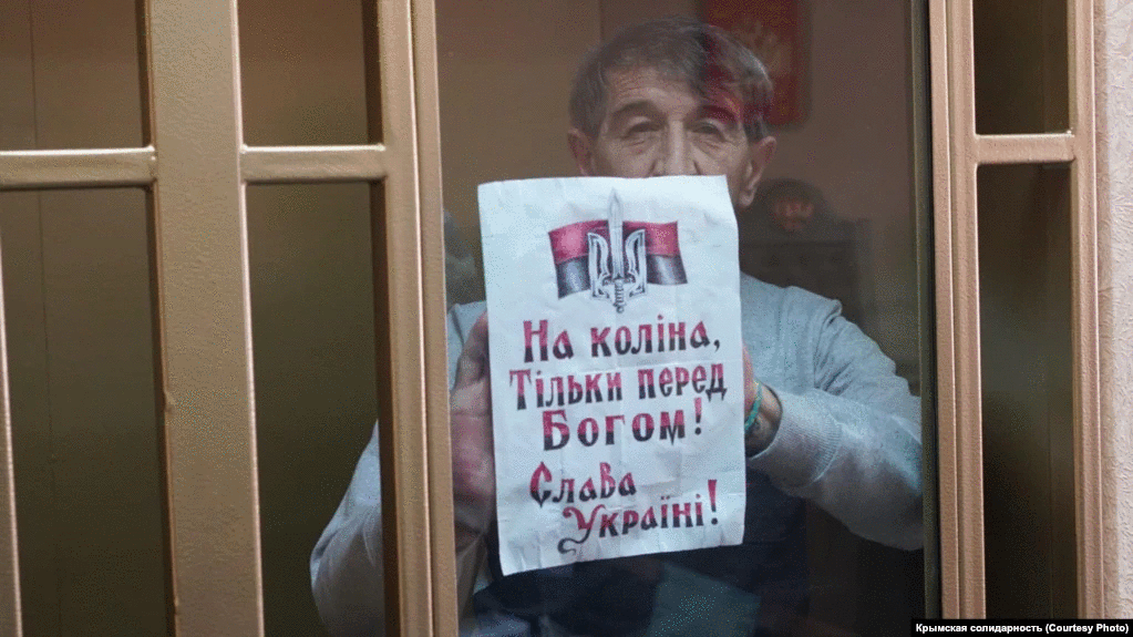 Омбудсман вимагає медобстеження заґратованого бранця Кремля Олега Приходька