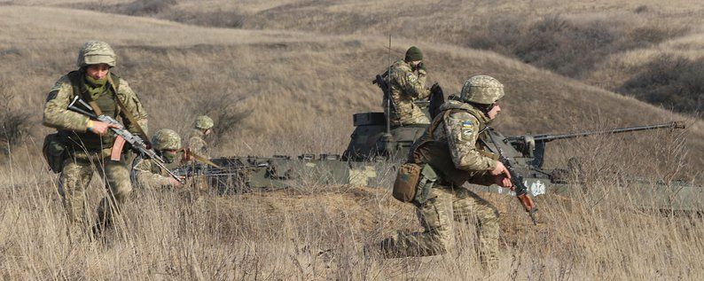 Донбас: у зоні ООС бойовики сім разів порушили «режим тиші»