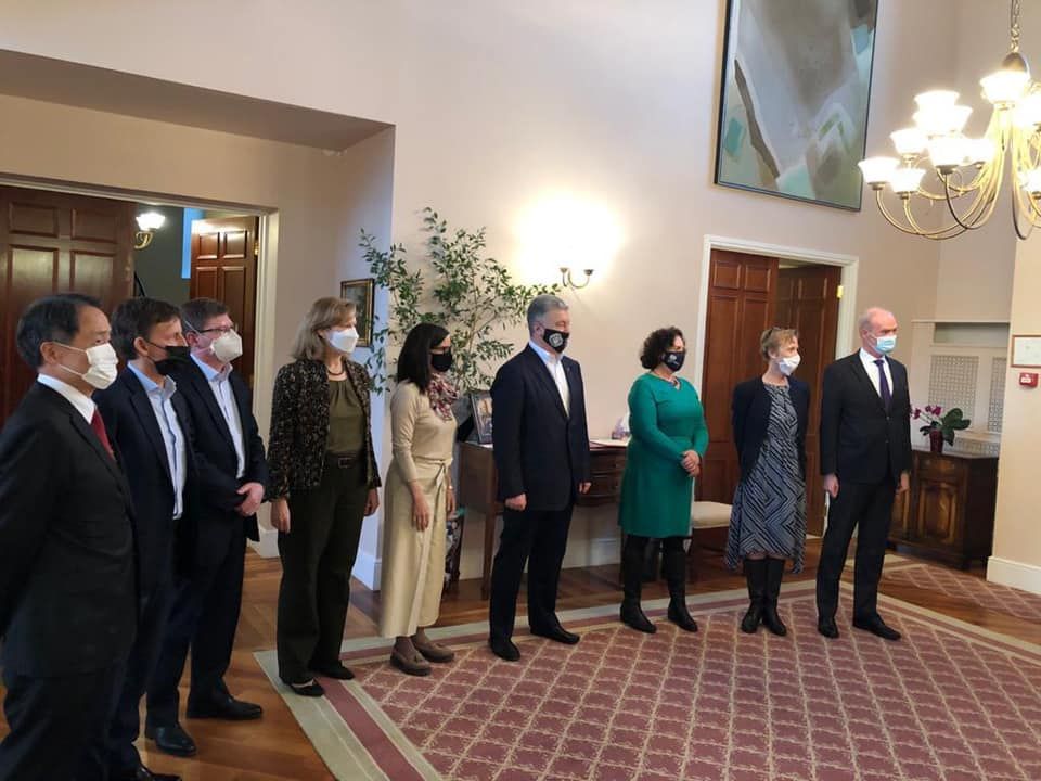Петро Порошенко зустрівся із послами G7 та ЄС