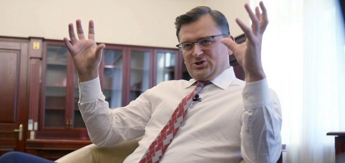 Висланим із Москви чеським дипломатам Кулеба запропонував роботу у Києві