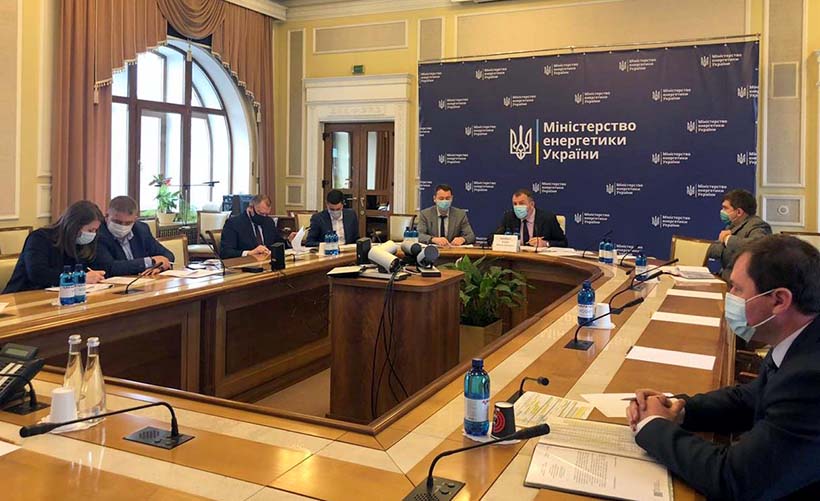 Два олігархи, агент Кремля і помічник Зеленського: хто домовляється про нового главу Міненерго
