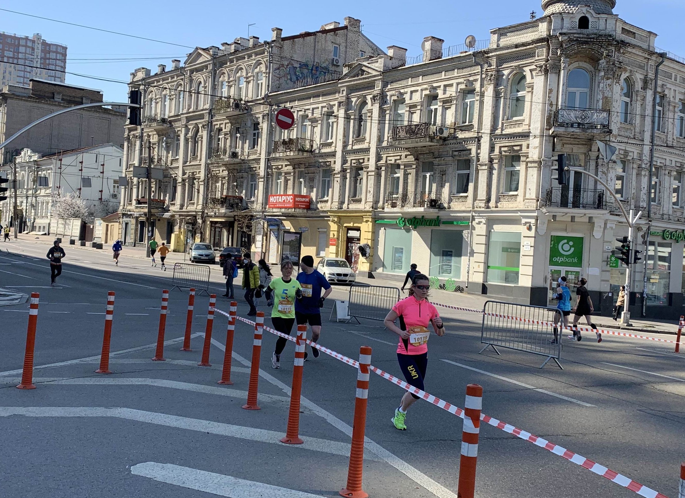 Локдаун не завда: українські атлети перевірили свою витривалість на київському марафоні
