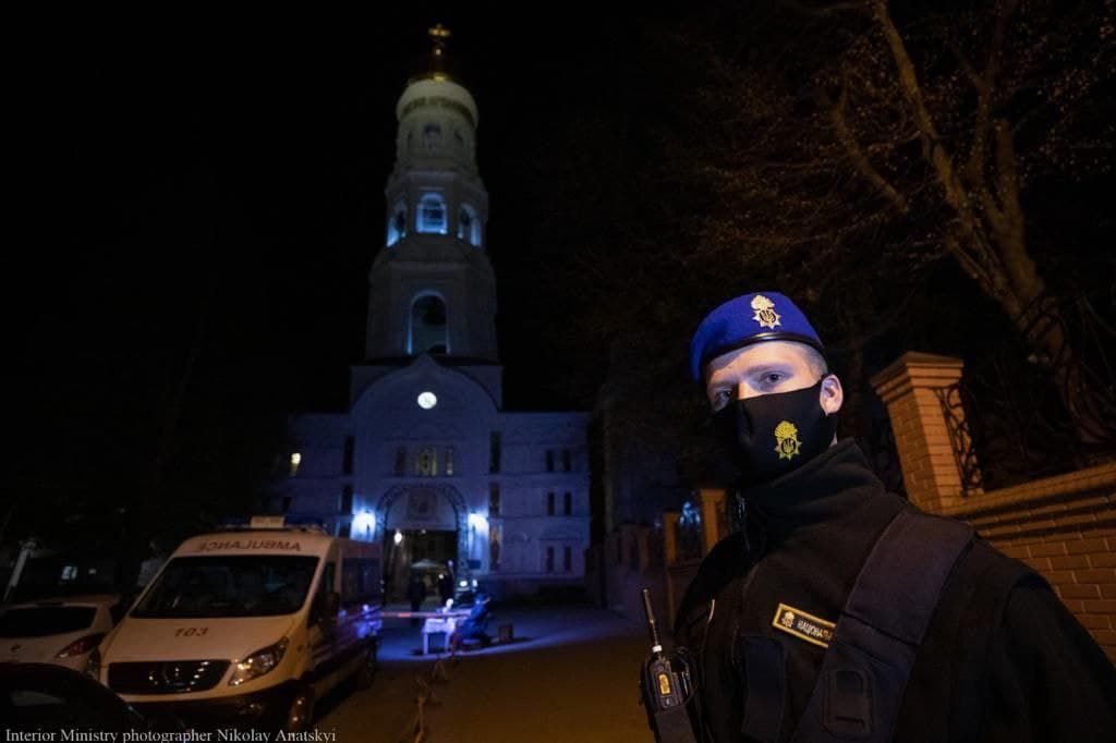 Великодня ніч в Україні минула без порушень