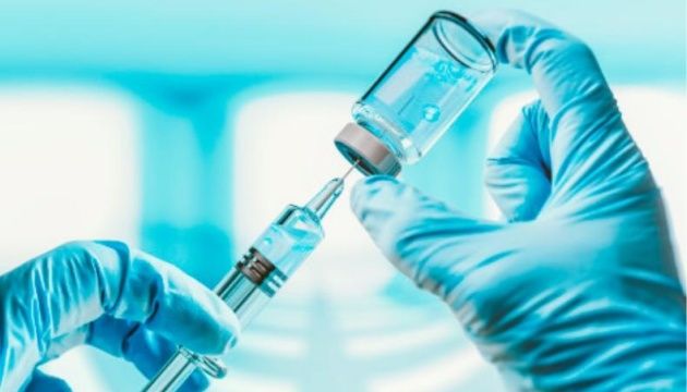 МОЗ втаємничив  інформацію про вакцинацію нардепів від COVID-19