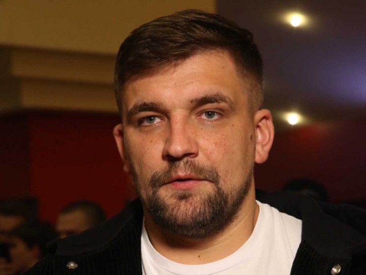 Охоронці репера Басти напали на киян після нагадування про Крим