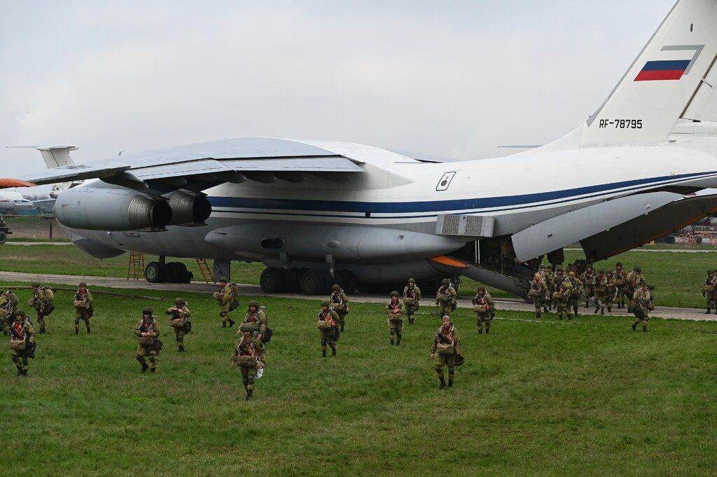 Український кордон досі контролює 80 тисяч російських військових